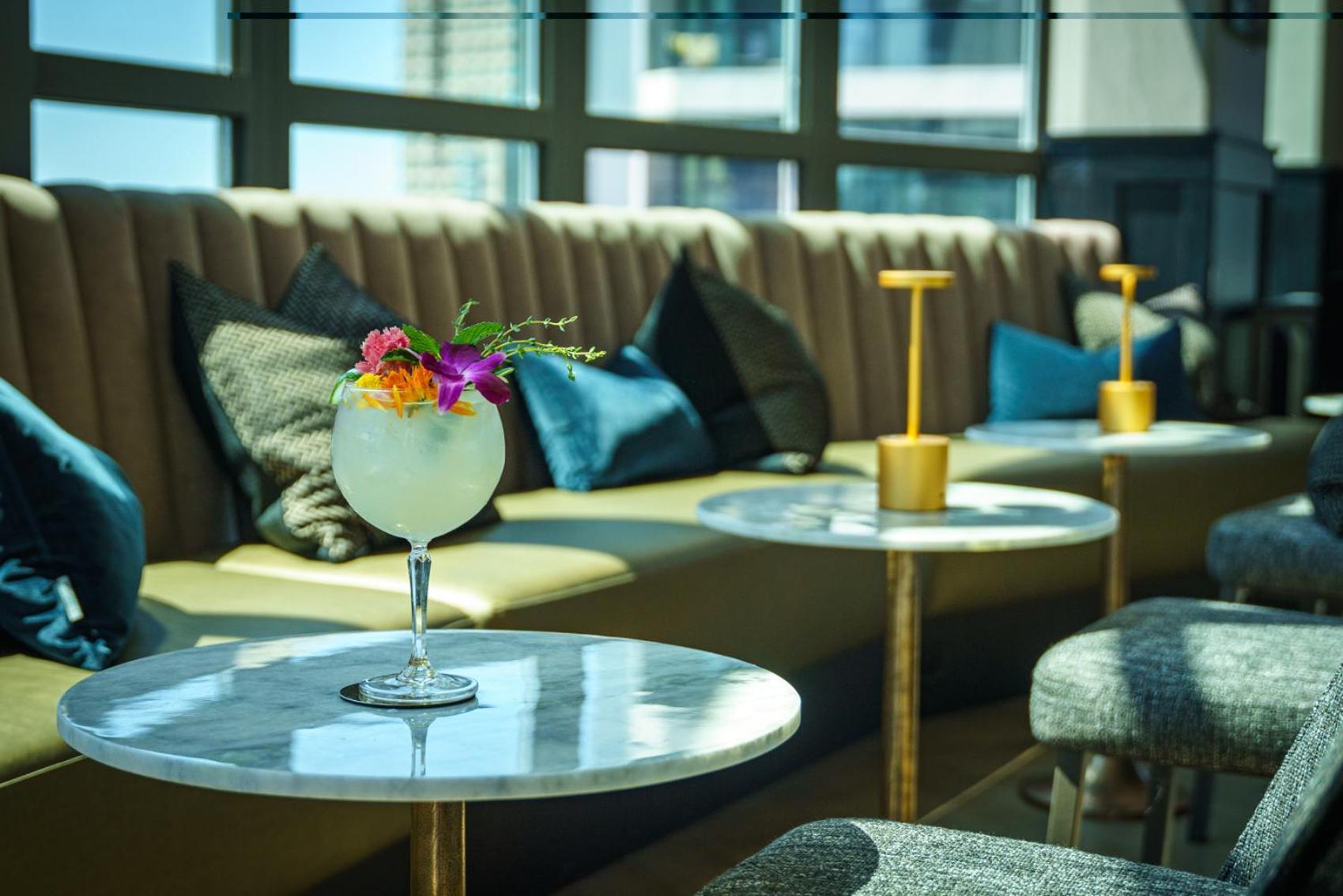 The Parker Hotel And Rooftop Ванкувър Екстериор снимка