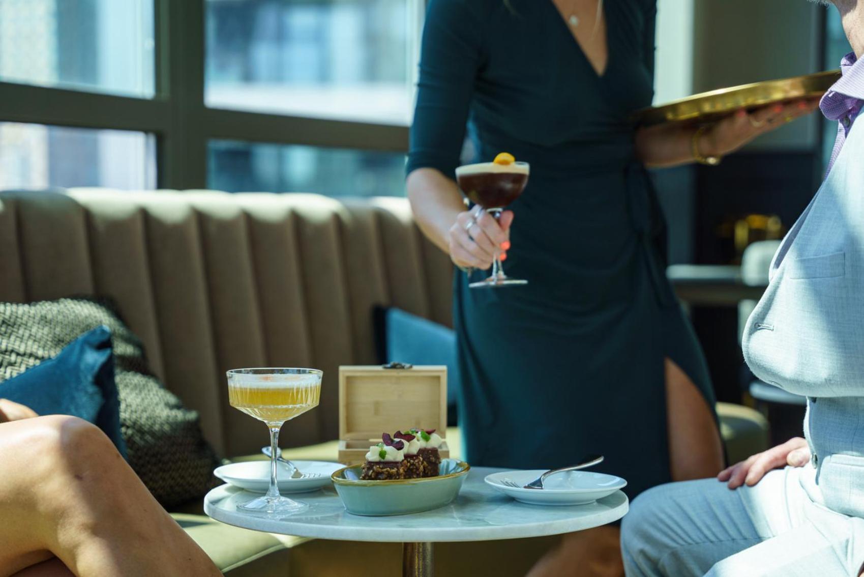 The Parker Hotel And Rooftop Ванкувър Екстериор снимка